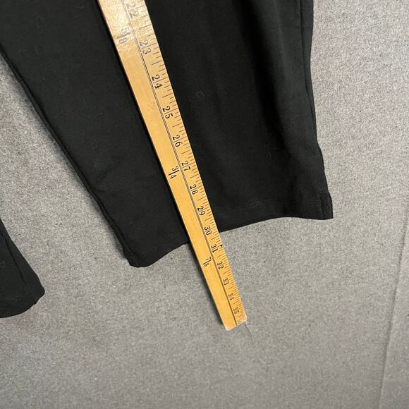 Women With Control Tall Tummy Control Pedal Pushers Black, Tall 1X - Picture 4 of 8